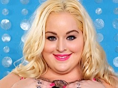 Stacked & Tight (14 Pics)